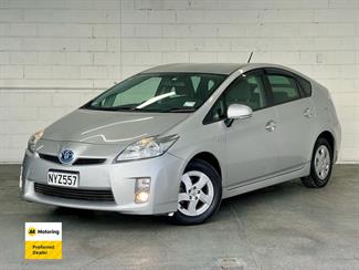 2010 Toyota PRIUS - Thumbnail