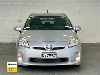2010 Toyota PRIUS - Thumbnail
