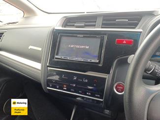 2015 Honda FIT - Thumbnail