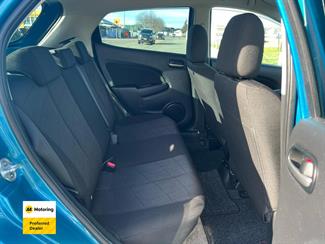 2011 Mazda DEMIO - Thumbnail