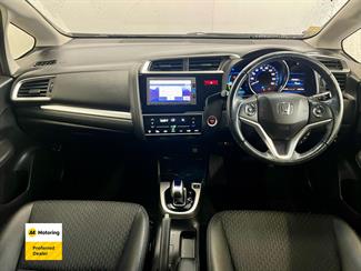 2016 Honda FIT - Thumbnail