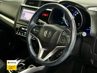 2016 Honda FIT - Thumbnail