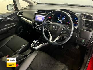2016 Honda FIT - Thumbnail