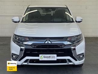 2018 Mitsubishi OUTLANDER - Thumbnail