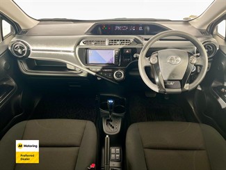 2017 Toyota AQUA - Thumbnail