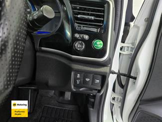 2015 Honda GRACE - Thumbnail