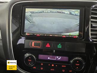 2016 Mitsubishi OUTLANDER - Thumbnail