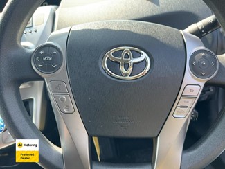 2018 Toyota PRIUS - Thumbnail