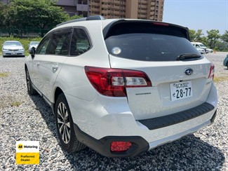 2015 Subaru OUTBACK - Thumbnail