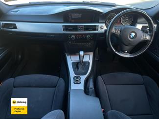 2010 BMW 320i - Thumbnail