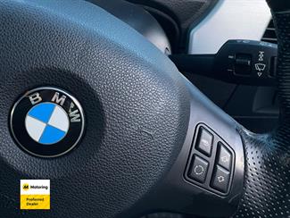 2010 BMW 320i - Thumbnail