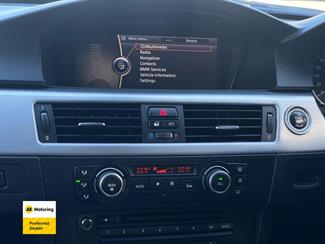 2010 BMW 320i - Thumbnail