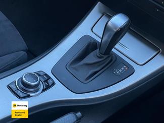 2010 BMW 320i - Thumbnail