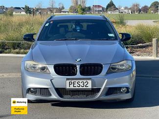 2010 BMW 320i - Thumbnail