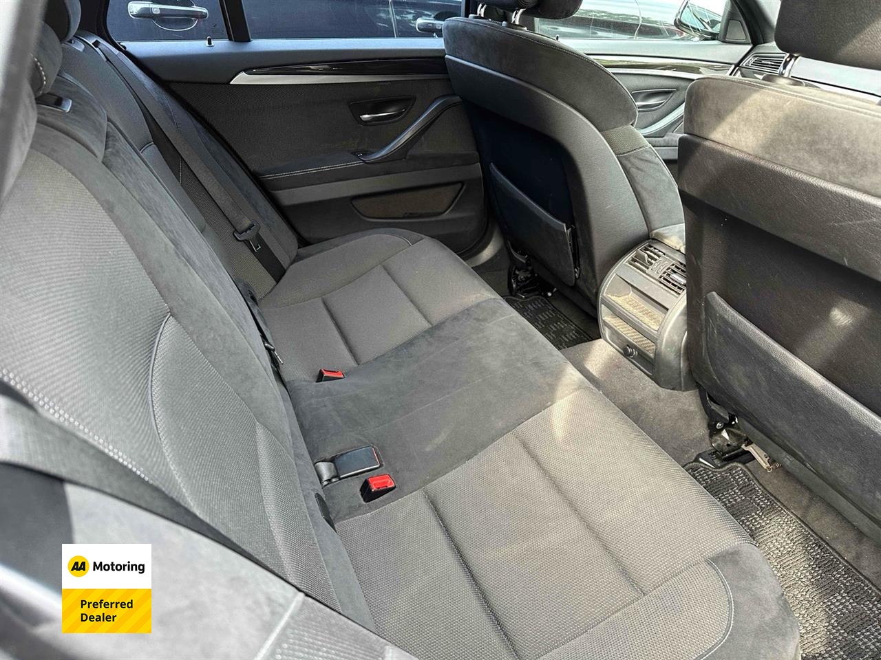 2012 BMW 523i