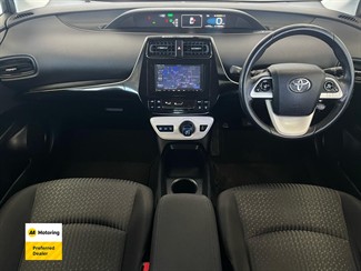 2018 Toyota PRIUS - Thumbnail