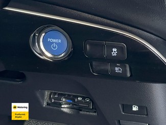 2018 Toyota PRIUS - Thumbnail