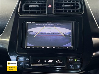 2018 Toyota PRIUS - Thumbnail