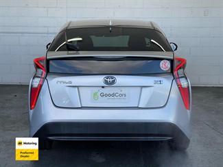 2018 Toyota PRIUS - Thumbnail