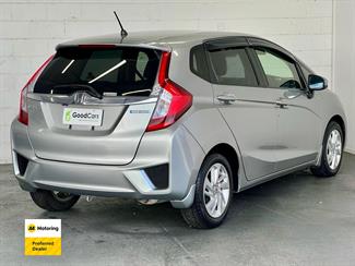 2014 Honda FIT - Thumbnail