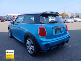 2016 Mini Cooper - Thumbnail