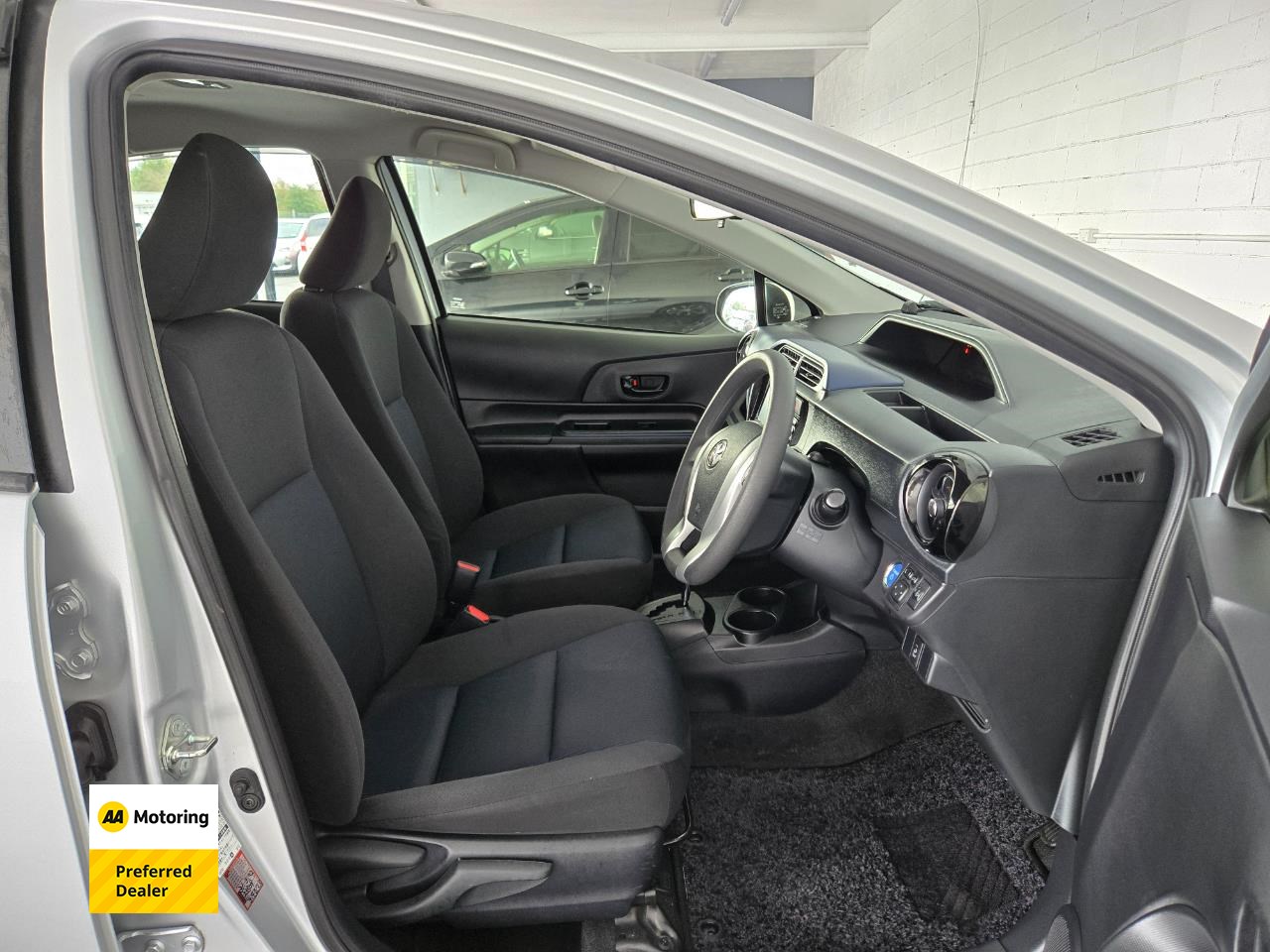 2015 Toyota AQUA