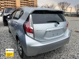 2015 Toyota AQUA - Thumbnail