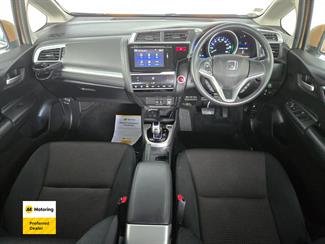 2014 Honda FIT - Thumbnail