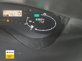 2013 Nissan Serena - Thumbnail