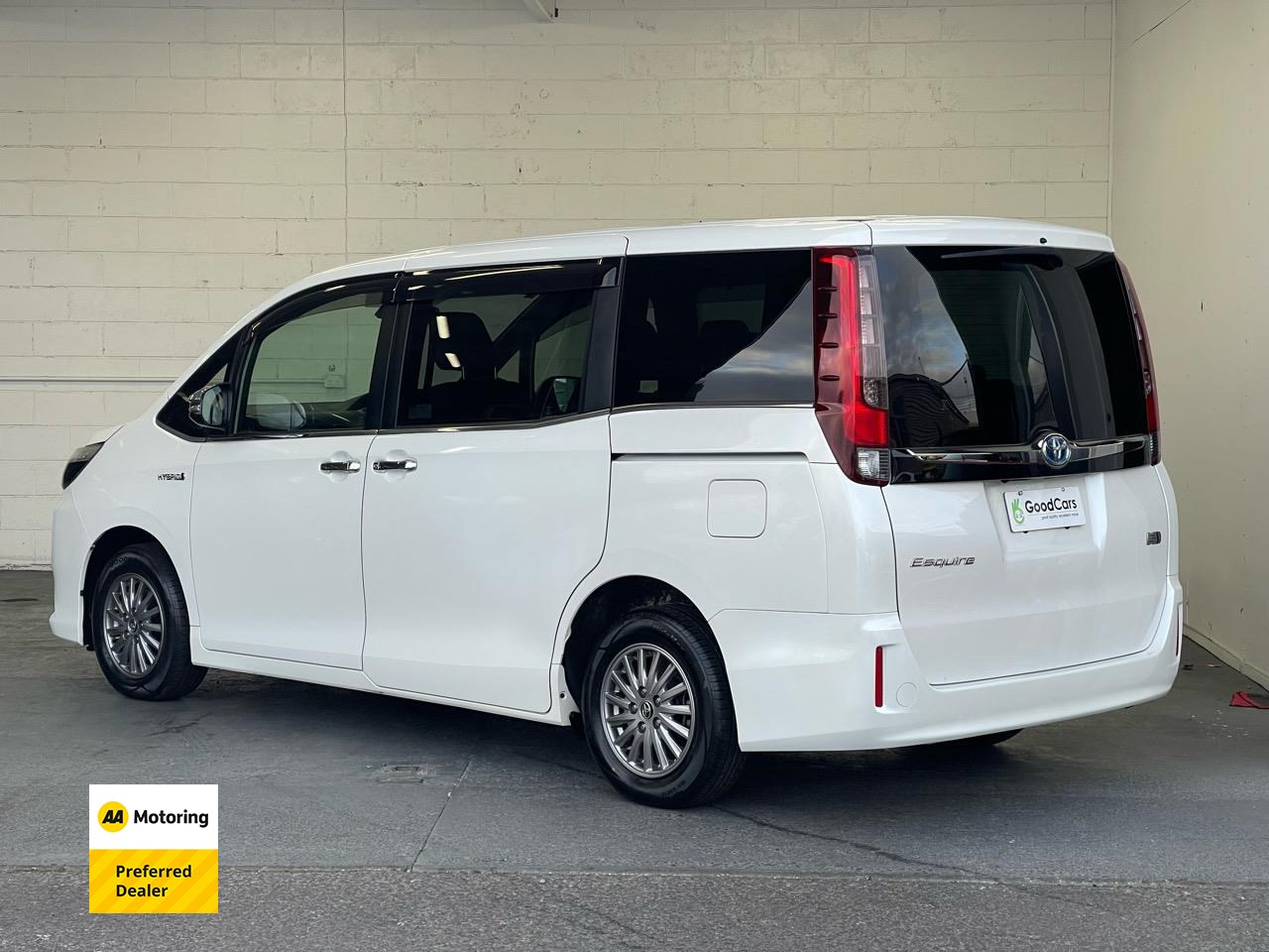 2016 Toyota ESQUIRE