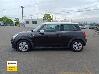 2015 Mini Cooper - Thumbnail