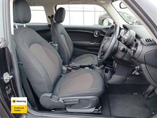 2015 Mini Cooper - Thumbnail