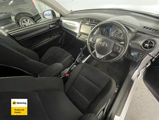 2016 Toyota COROLLA - Thumbnail