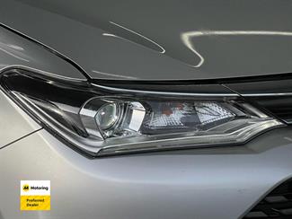 2016 Toyota COROLLA - Thumbnail
