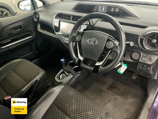 2017 Toyota AQUA - Thumbnail
