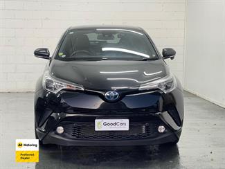 2017 Toyota C-HR - Thumbnail