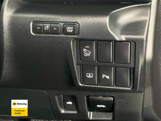 2013 Lexus Is300h - Thumbnail