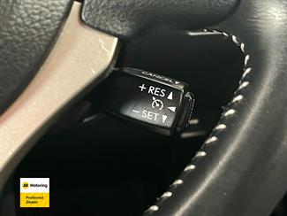 2013 Lexus Is300h - Thumbnail