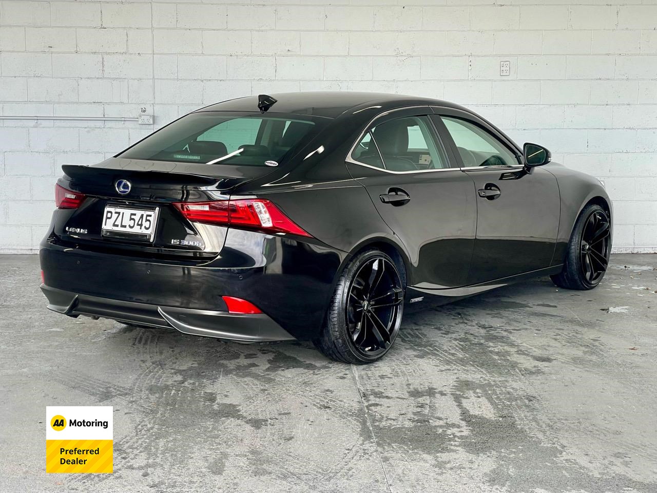 2013 Lexus Is300h
