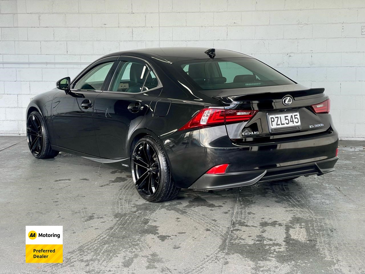 2013 Lexus Is300h