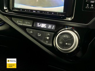 2016 Toyota AQUA - Thumbnail