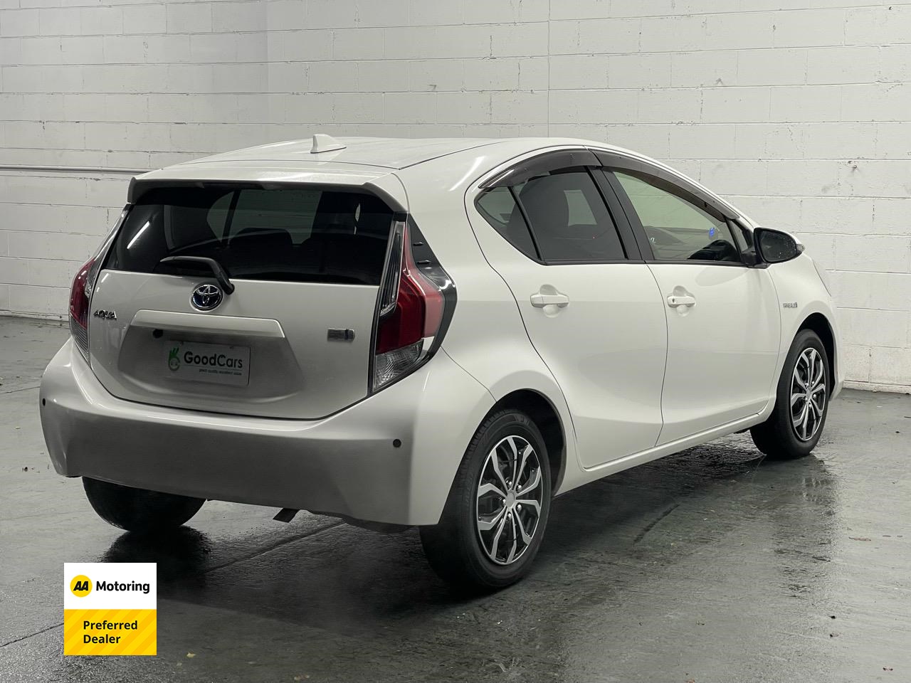 2016 Toyota AQUA