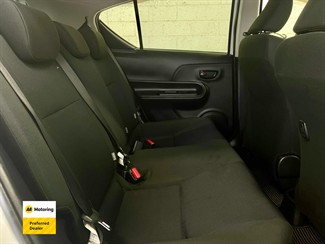 2016 Toyota AQUA - Thumbnail