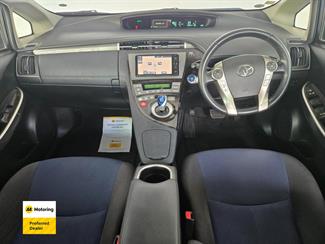 2014 Toyota PRIUS - Thumbnail