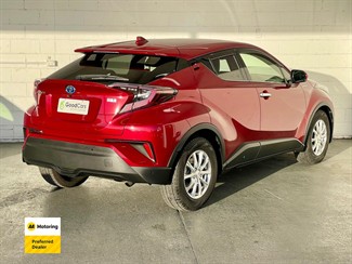 2018 Toyota C-HR - Thumbnail