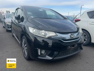 2014 Honda FIT - Thumbnail