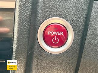 2014 Honda FIT - Thumbnail