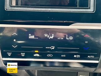 2014 Honda FIT - Thumbnail