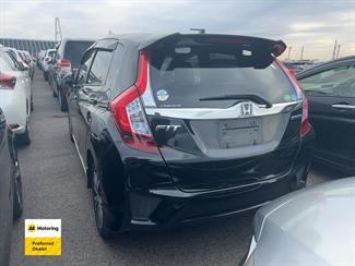 2014 Honda FIT - Thumbnail