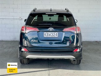 2016 Toyota RAV4 - Thumbnail